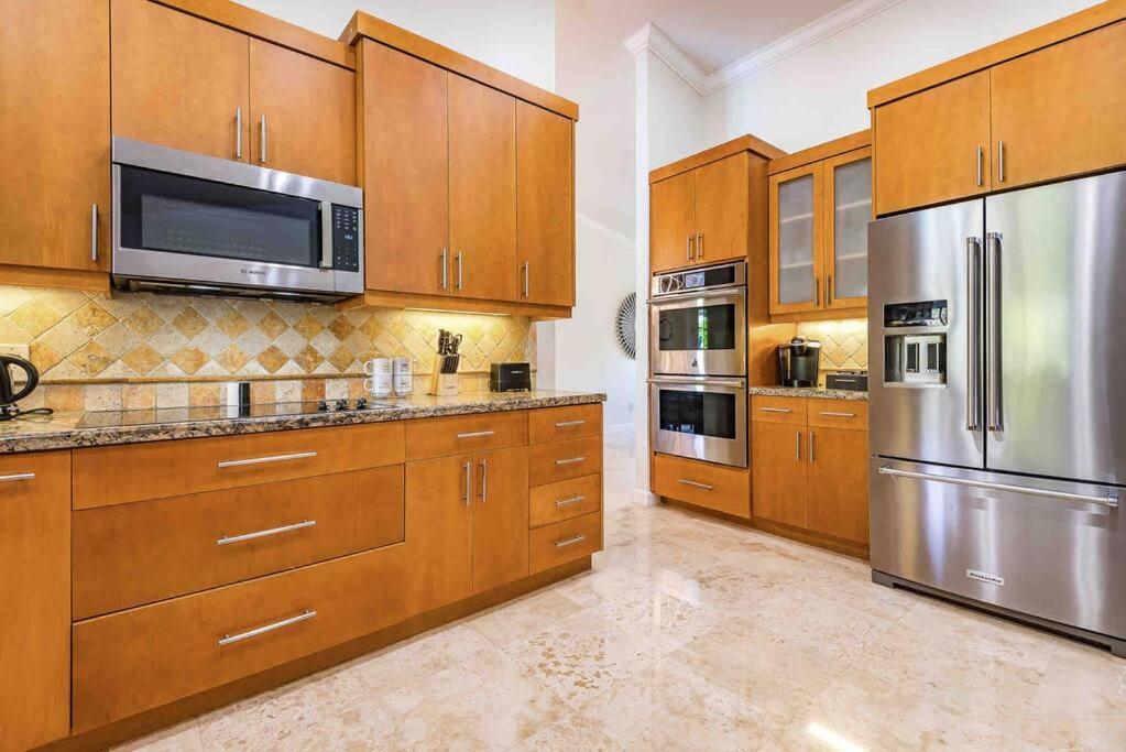 4/3.5 House With Pool- Boynton Beach, Fl. Hébergement de vacances Boynton Beach