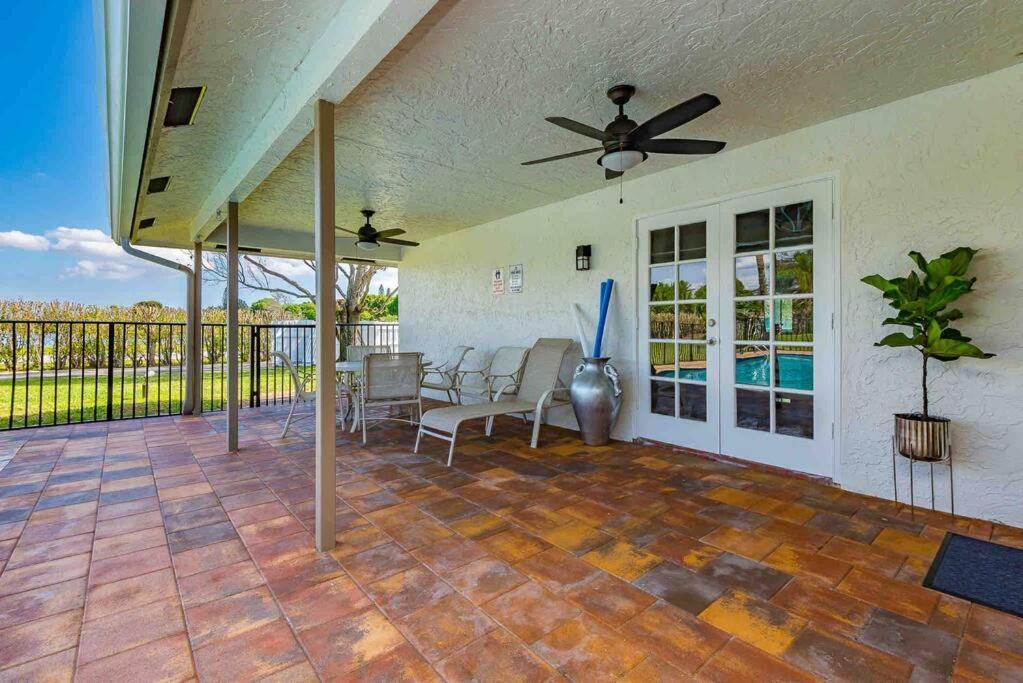 4/3.5 House With Pool- Boynton Beach, Fl. Hébergement de vacances Boynton Beach